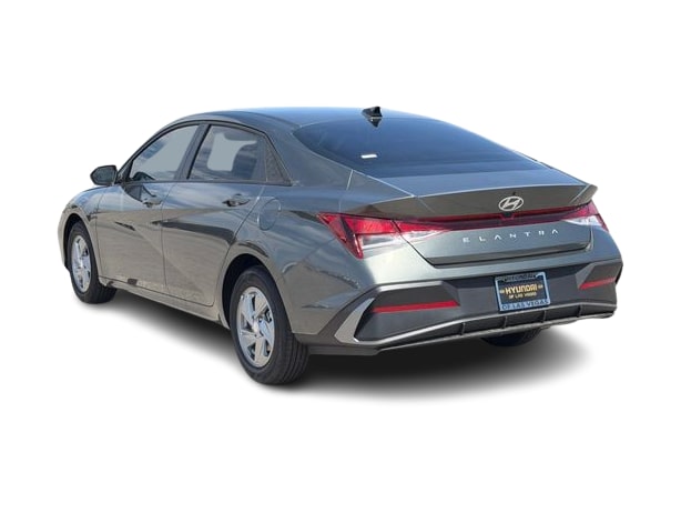 Thumbnail: 2026 Hyundai Elantra - 4