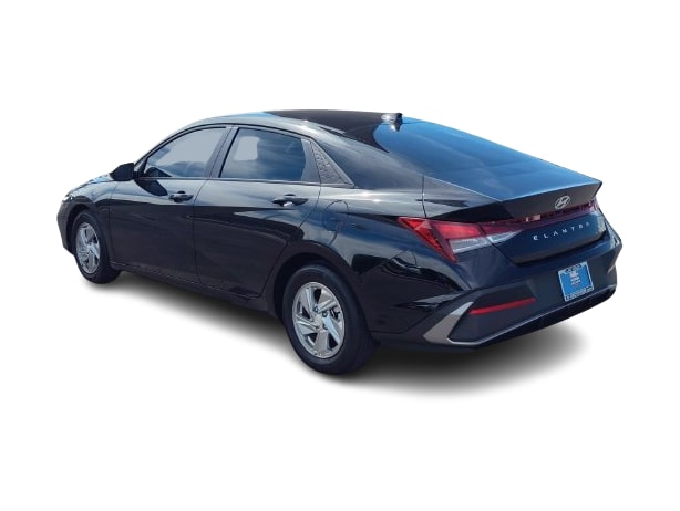 Thumbnail: 2025 Hyundai Elantra - 4