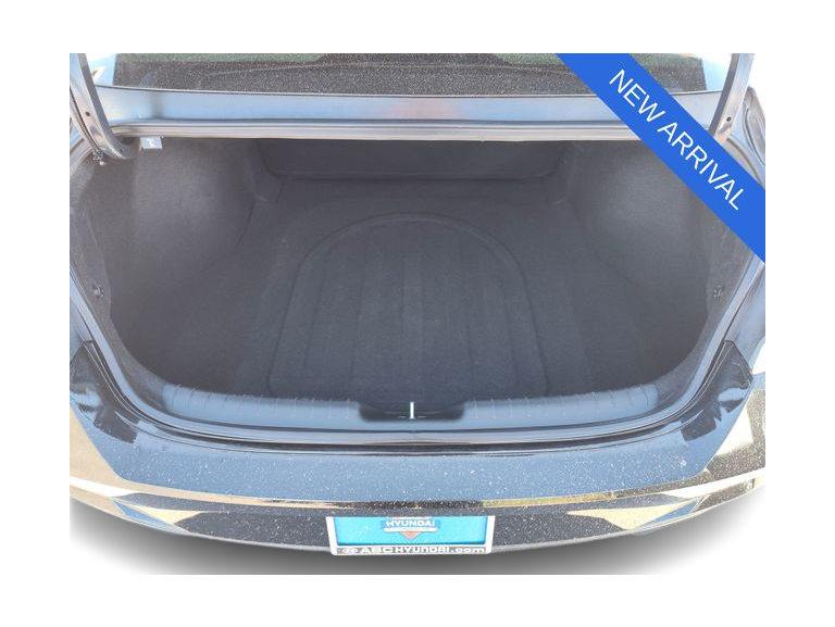 Thumbnail: 2023 Hyundai Elantra - 12