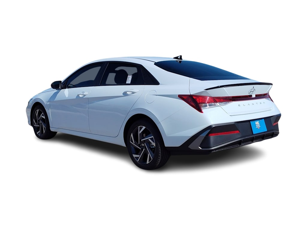 Thumbnail: 2025 Hyundai Elantra - 4
