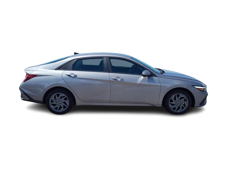Thumbnail: 2024 Hyundai Elantra - 19