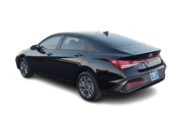 Thumbnail: 2024 Hyundai Elantra - 4