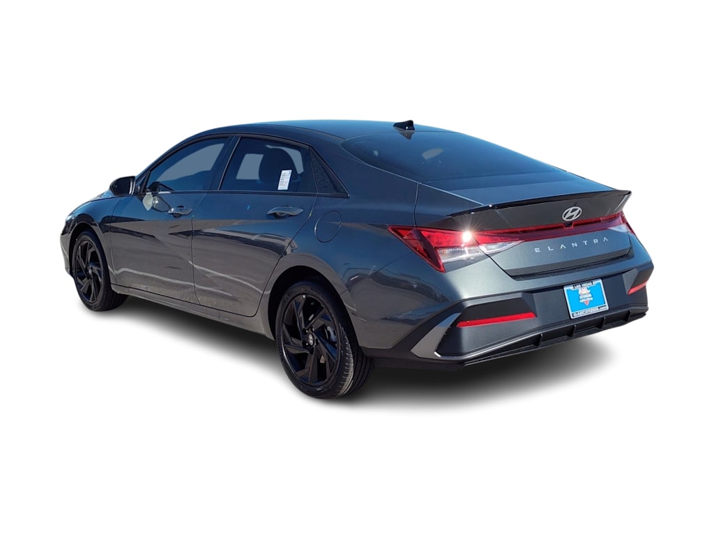 Thumbnail: 2026 Hyundai Elantra - 4