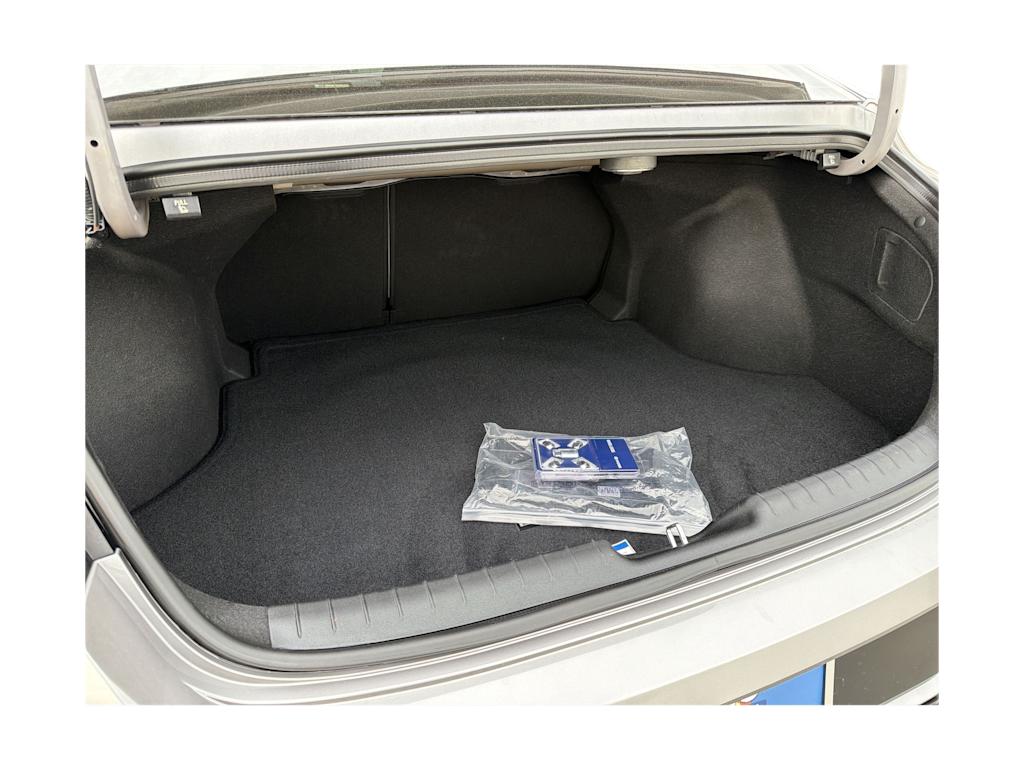 Thumbnail: 2025 Hyundai Elantra - 15