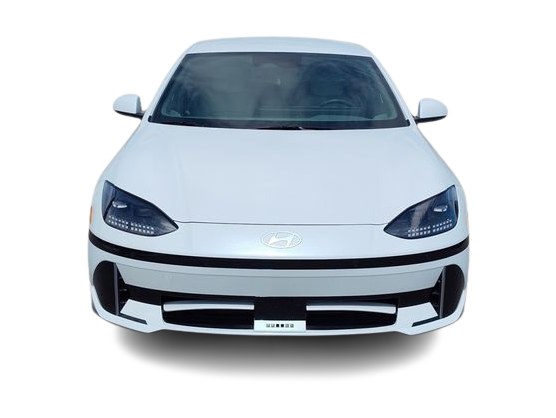 Thumbnail: 2023 Hyundai Ioniq 6 - 21