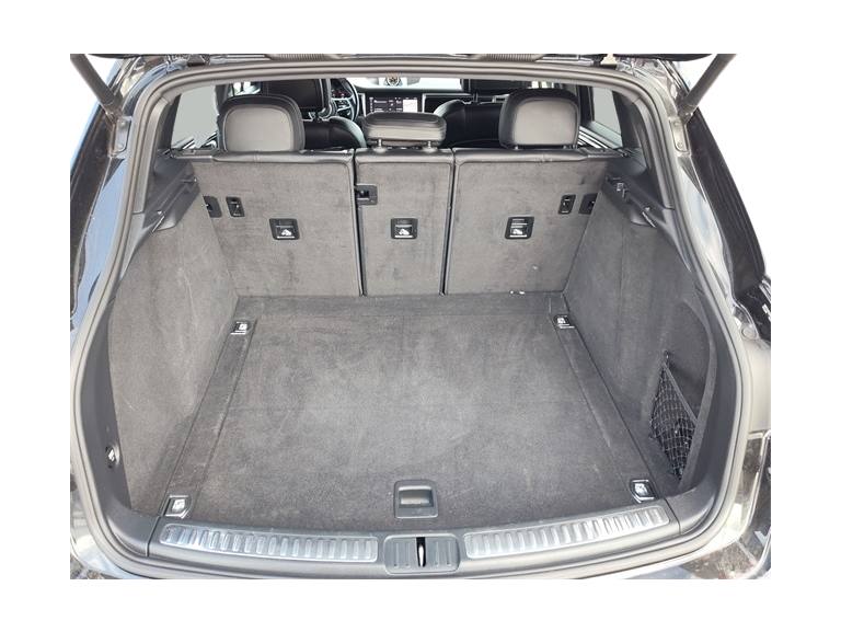 Thumbnail: 2020 Porsche Macan - 16