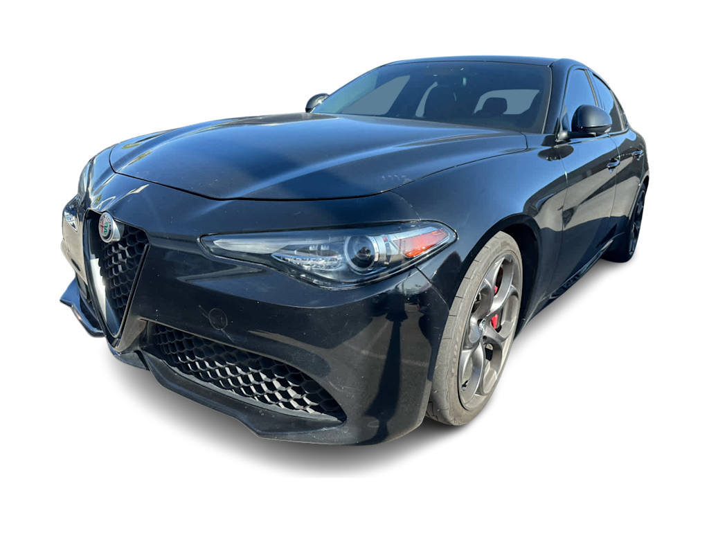 Thumbnail: 2019 Alfa Romeo Giulia - 15