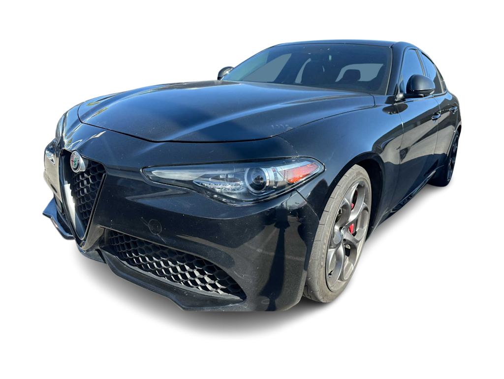 Thumbnail: 2019 Alfa Romeo Giulia - 13