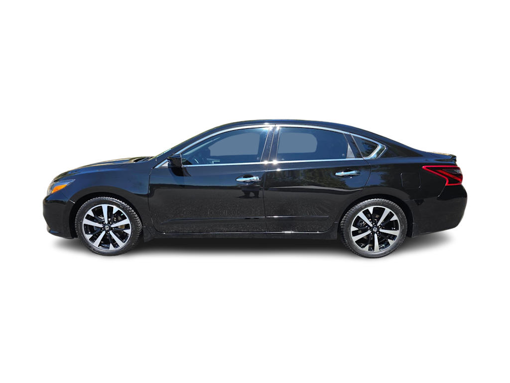 Thumbnail: 2018 Nissan Altima - 3