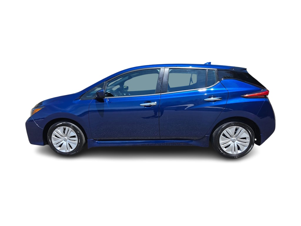 Thumbnail: 2023 Nissan Leaf - 3