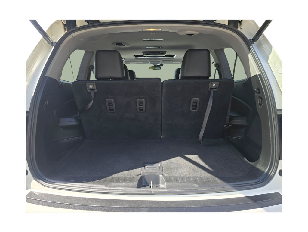 Thumbnail: 2017 Honda Pilot - 19