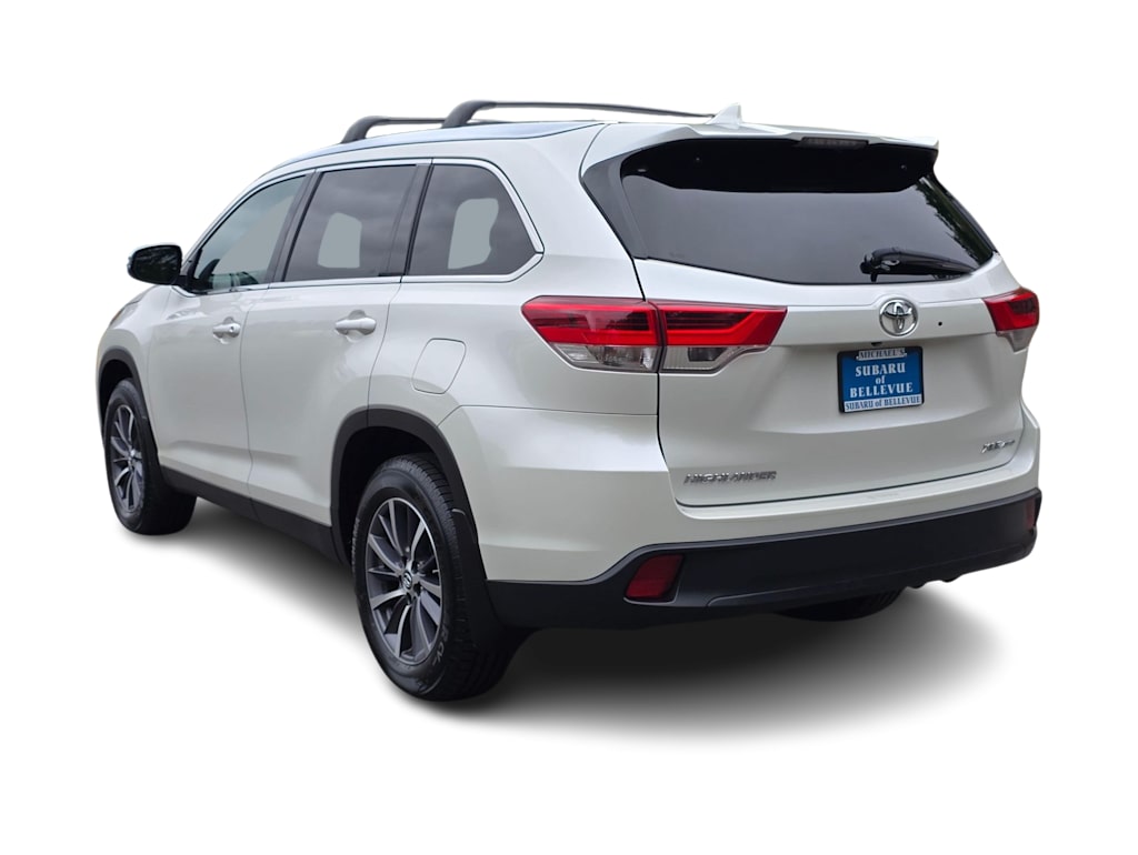 Thumbnail: 2019 Toyota Highlander - 4