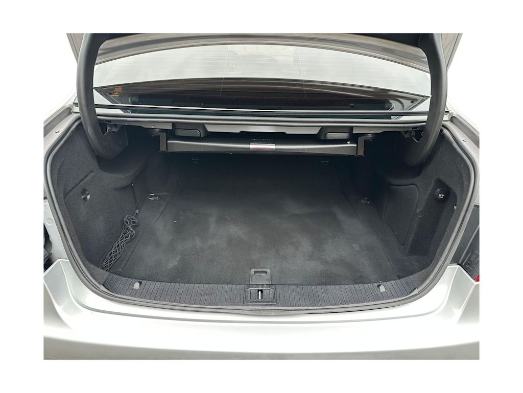 Thumbnail: 2016 Mercedes-Benz E-Class - 16