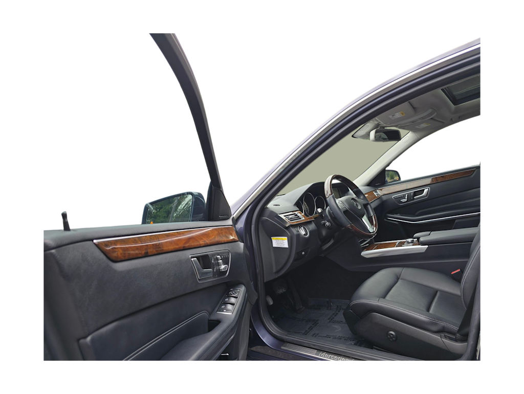 Thumbnail: 2014 Mercedes-Benz E-Class - 24