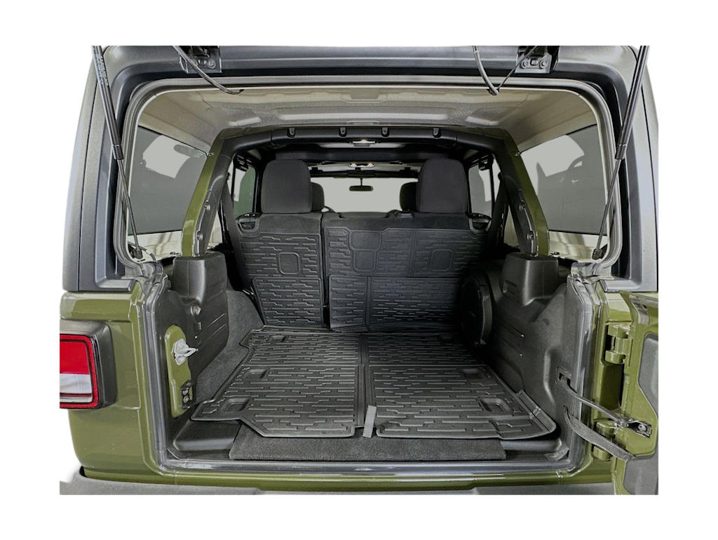 Thumbnail: 2022 Jeep Wrangler - 18