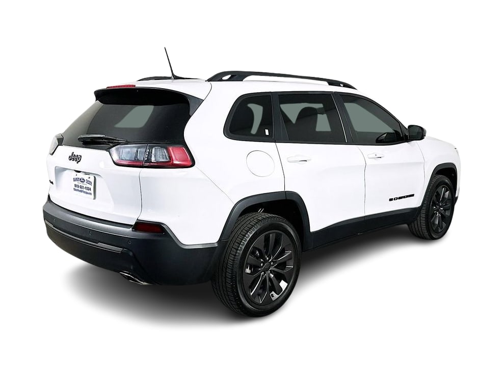 Thumbnail: 2021 Jeep Cherokee - 25