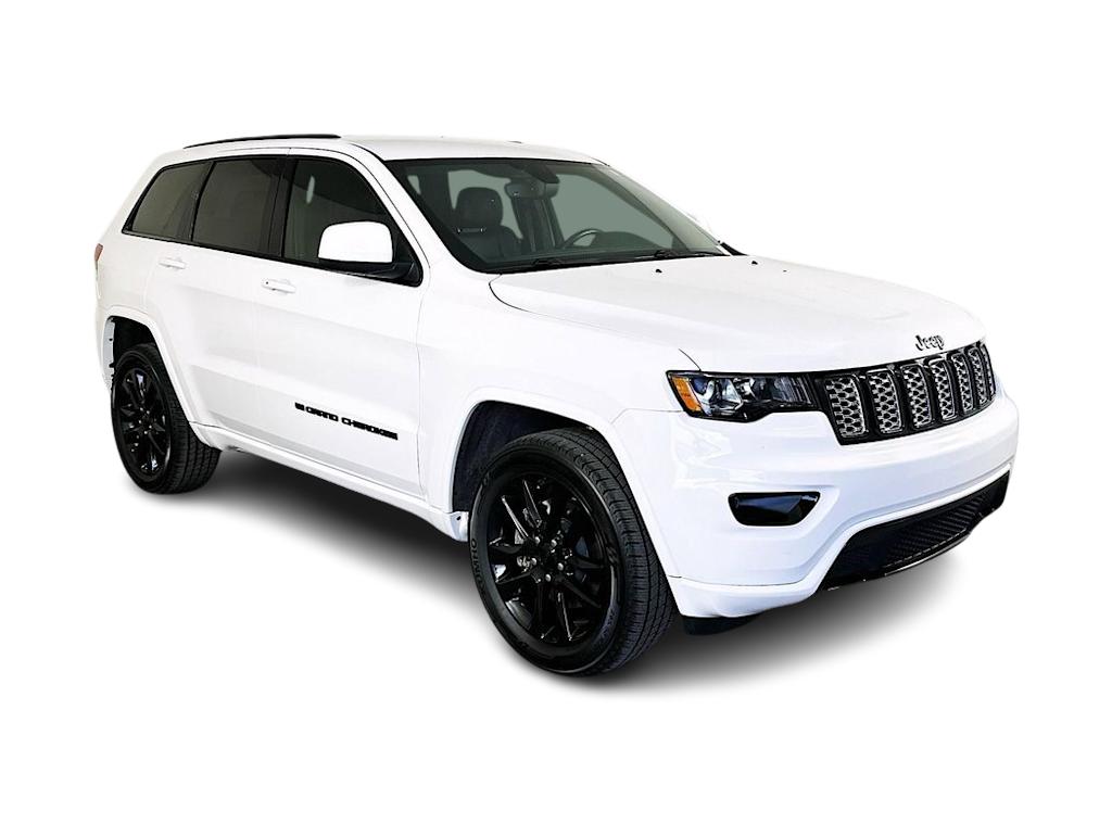 Thumbnail: 2022 Jeep Grand Cherokee - 24