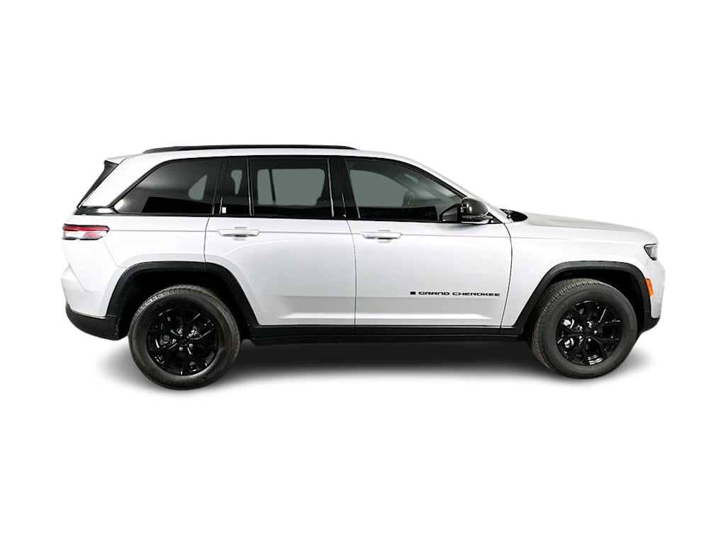 Thumbnail: 2025 Jeep Grand Cherokee - 26