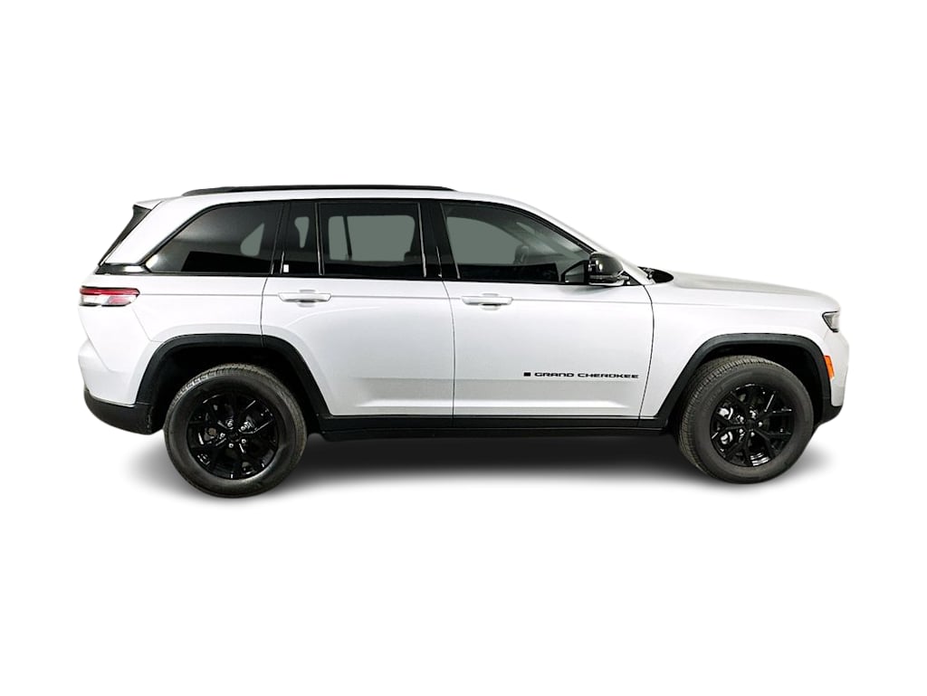 Thumbnail: 2025 Jeep Grand Cherokee - 26
