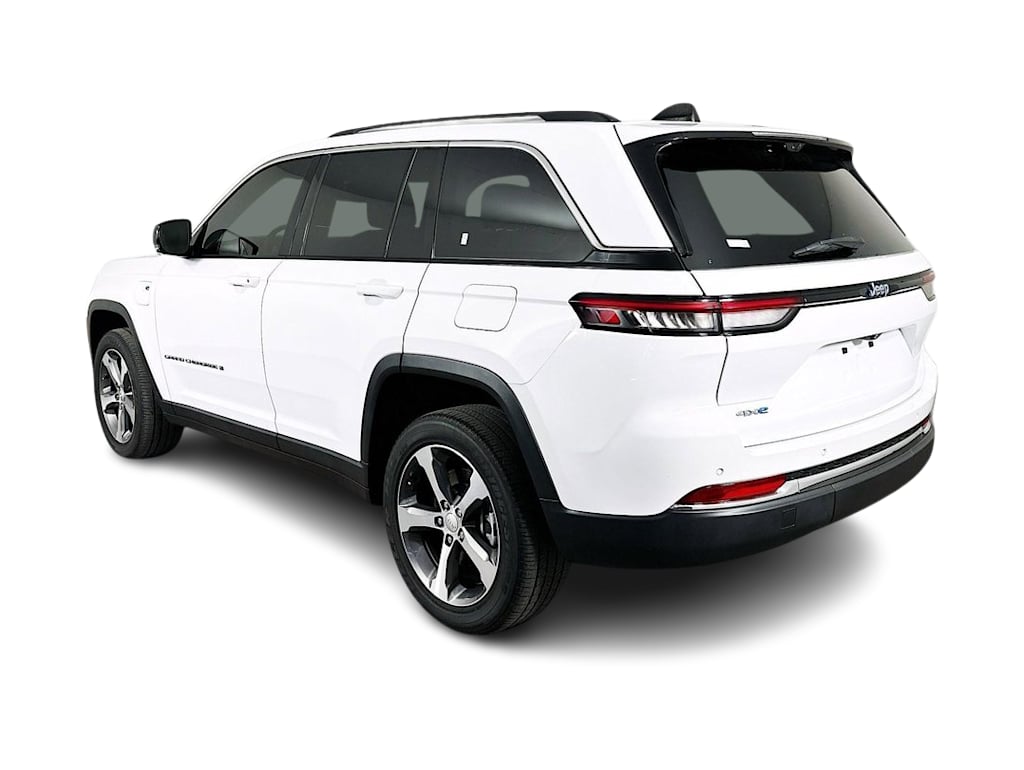 Thumbnail: 2022 Jeep Grand Cherokee - 4