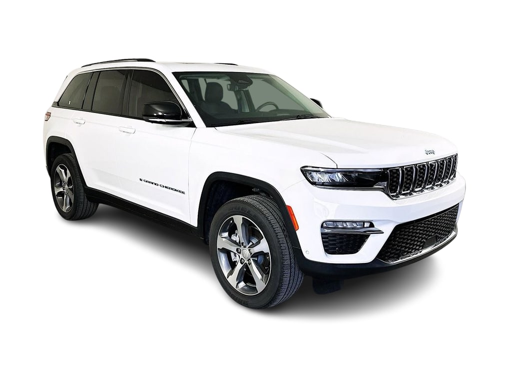 Thumbnail: 2022 Jeep Grand Cherokee - 24