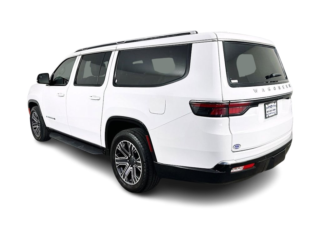 Thumbnail: 2023 Jeep Wagoneer - 4