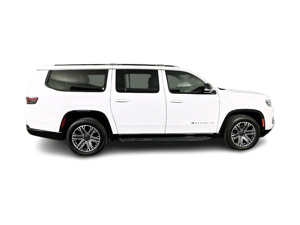 Thumbnail: 2023 Jeep Wagoneer - 25