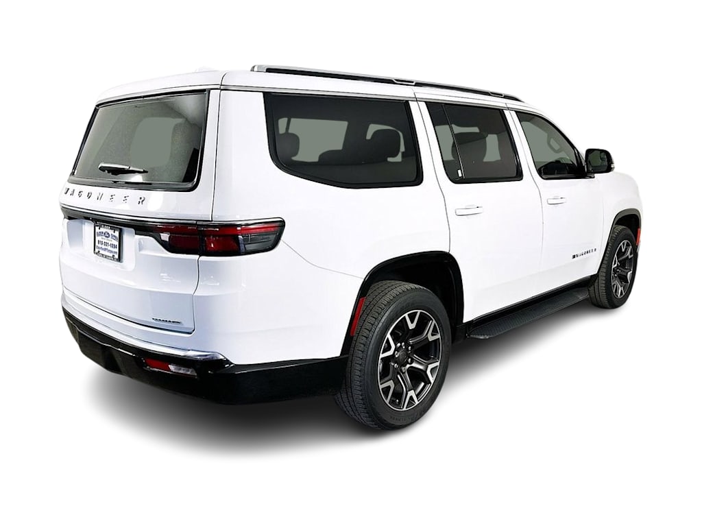 Thumbnail: 2023 Jeep Wagoneer - 25