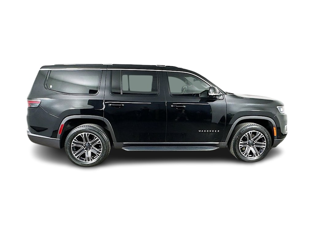 Thumbnail: 2022 Jeep Wagoneer - 26