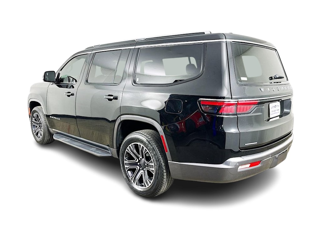 Thumbnail: 2022 Jeep Wagoneer - 4