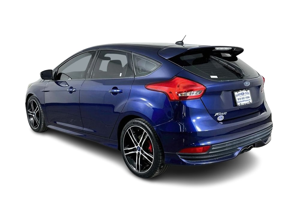 Thumbnail: 2016 Ford Focus - 4