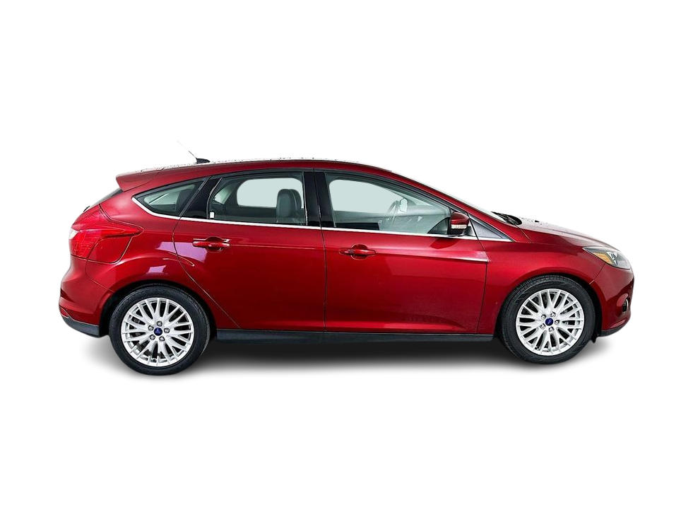 Thumbnail: 2014 Ford Focus - 25