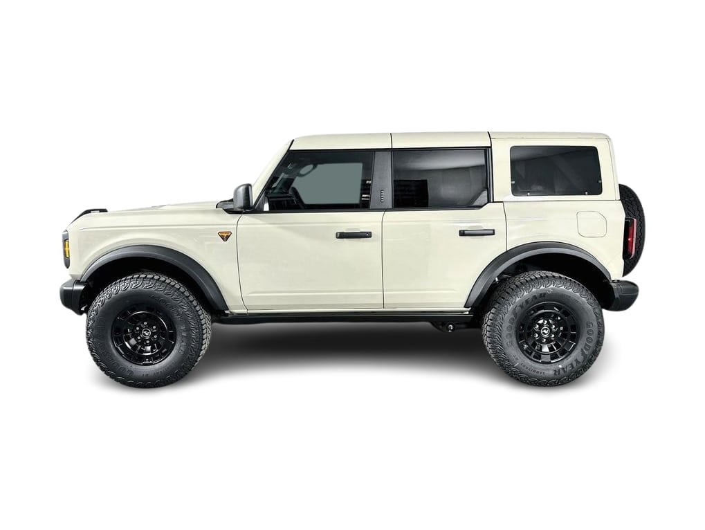 Thumbnail: 2026 Ford Bronco - 3