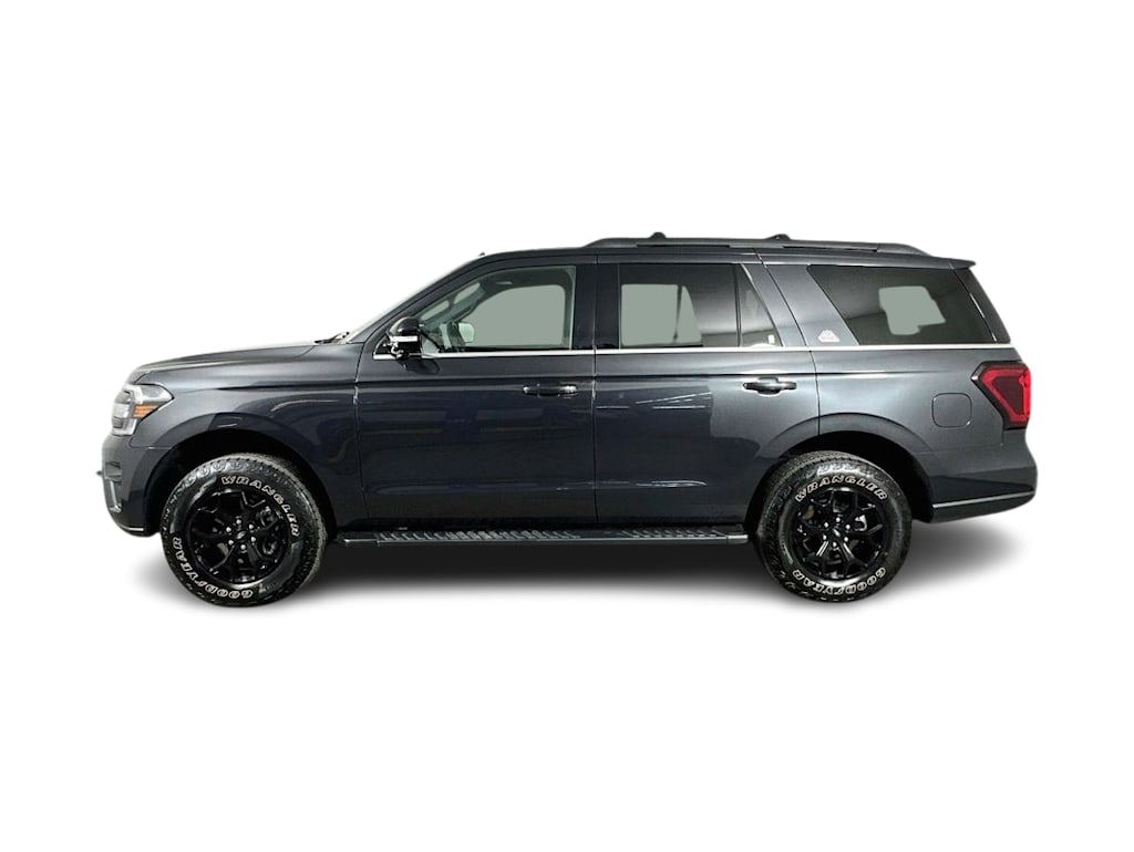 Thumbnail: 2022 Ford Expedition - 3