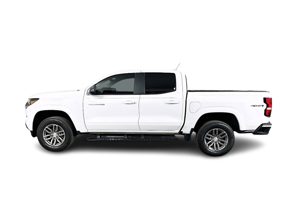 Thumbnail: 2023 Chevrolet Colorado - 3