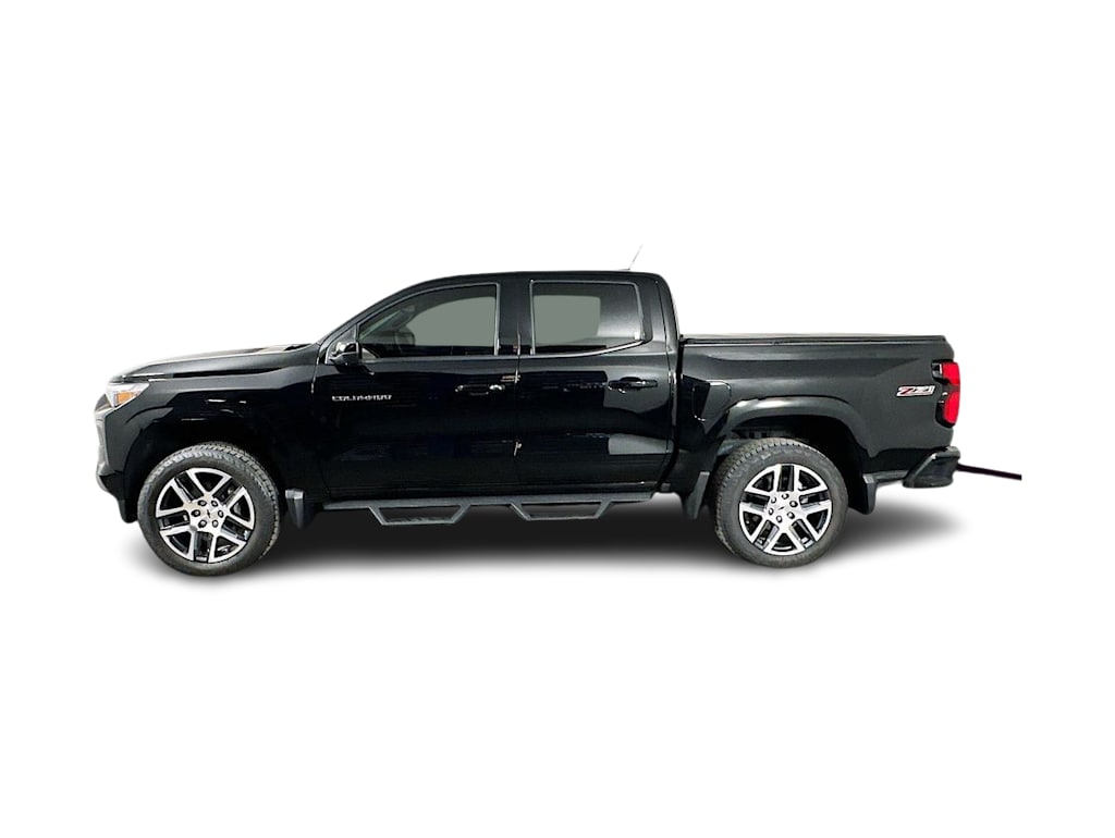 Thumbnail: 2024 Chevrolet Colorado - 3