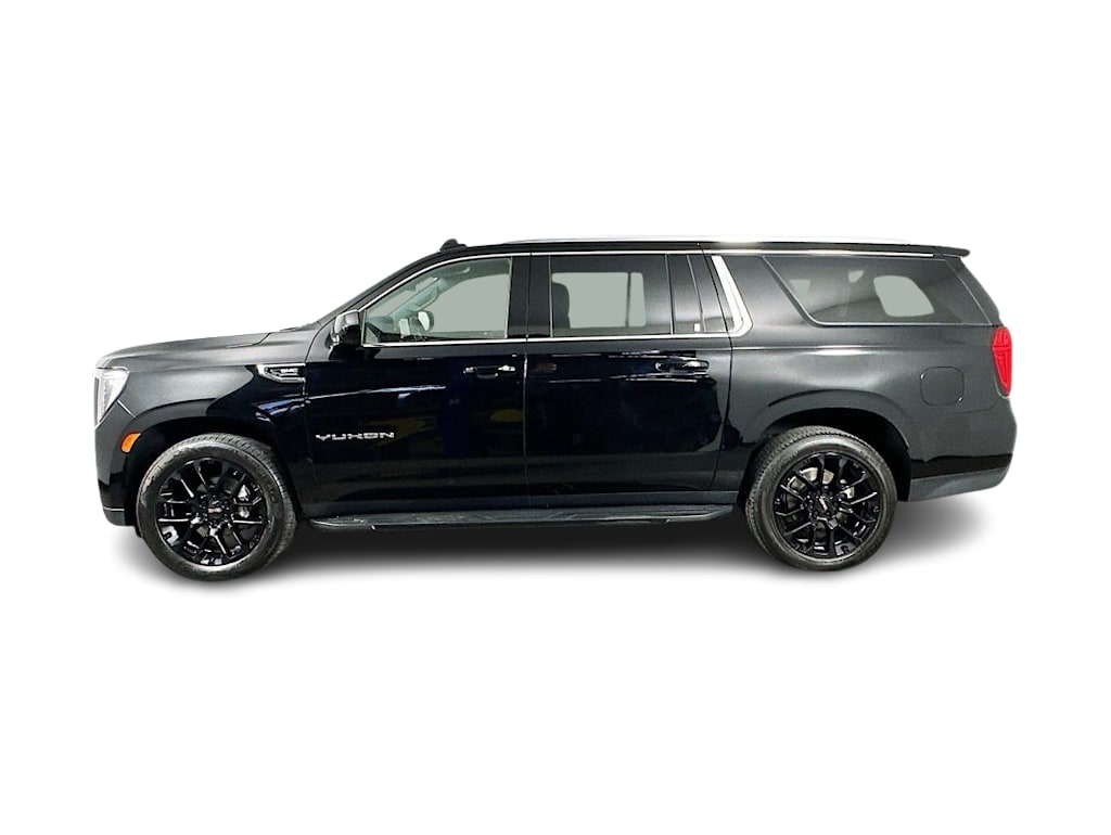 Thumbnail: 2022 GMC Yukon XL - 3