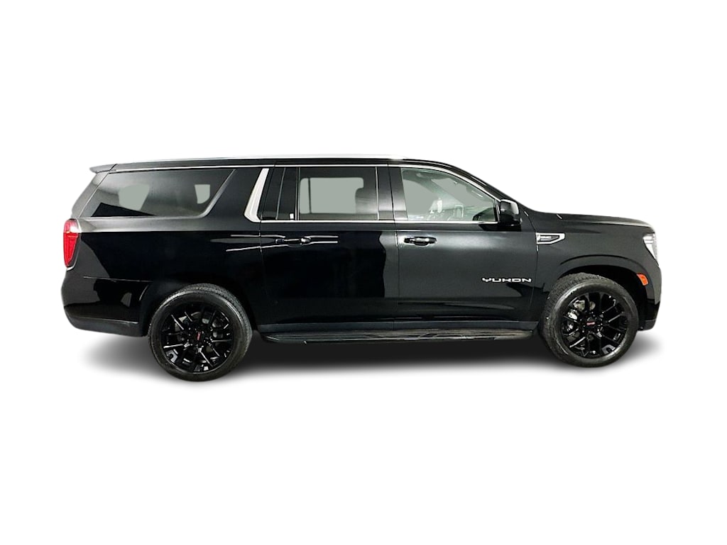 Thumbnail: 2022 GMC Yukon XL - 26