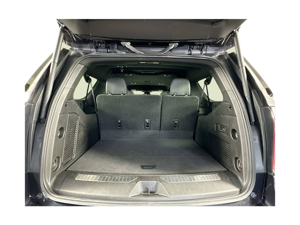 Thumbnail: 2023 Chevrolet Suburban - 18