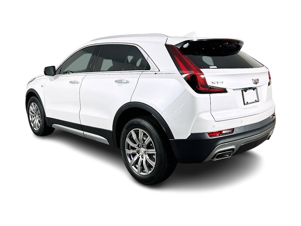 Thumbnail: 2022 Cadillac XT4 - 4