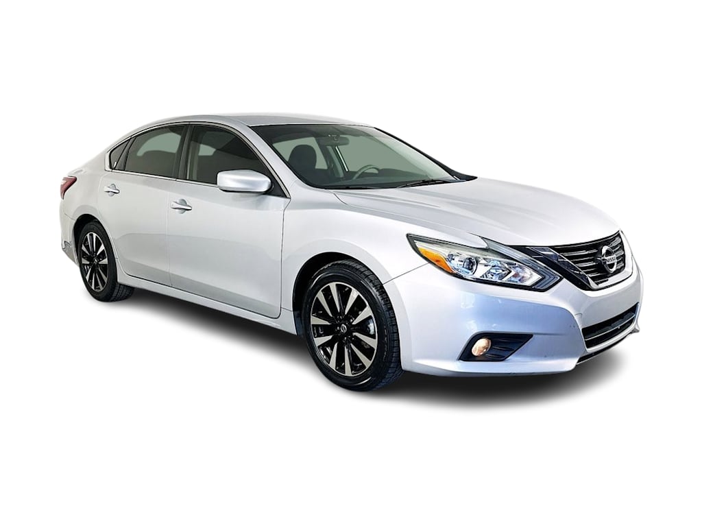 Thumbnail: 2018 Nissan Altima - 23