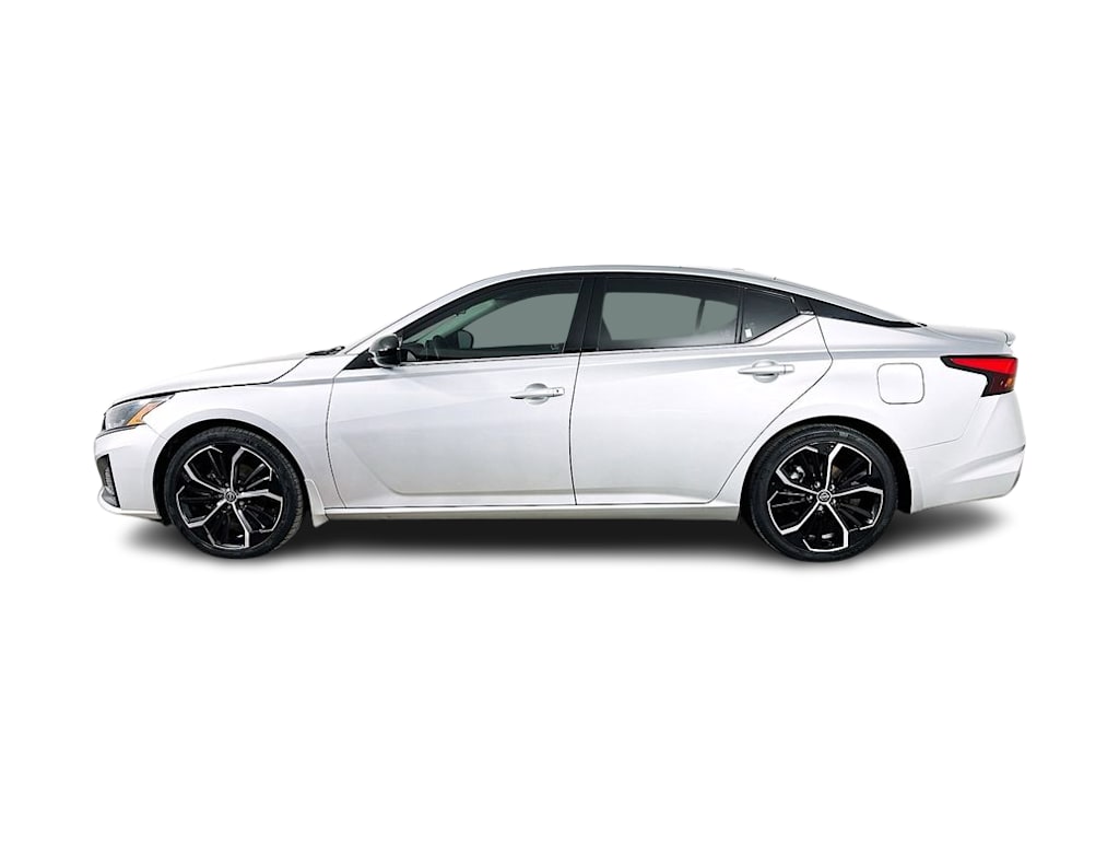 Thumbnail: 2023 Nissan Altima - 3