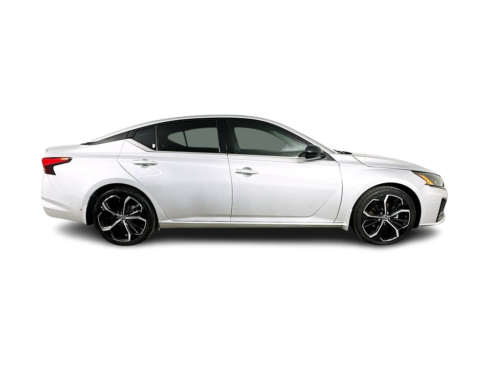Thumbnail: 2023 Nissan Altima - 25