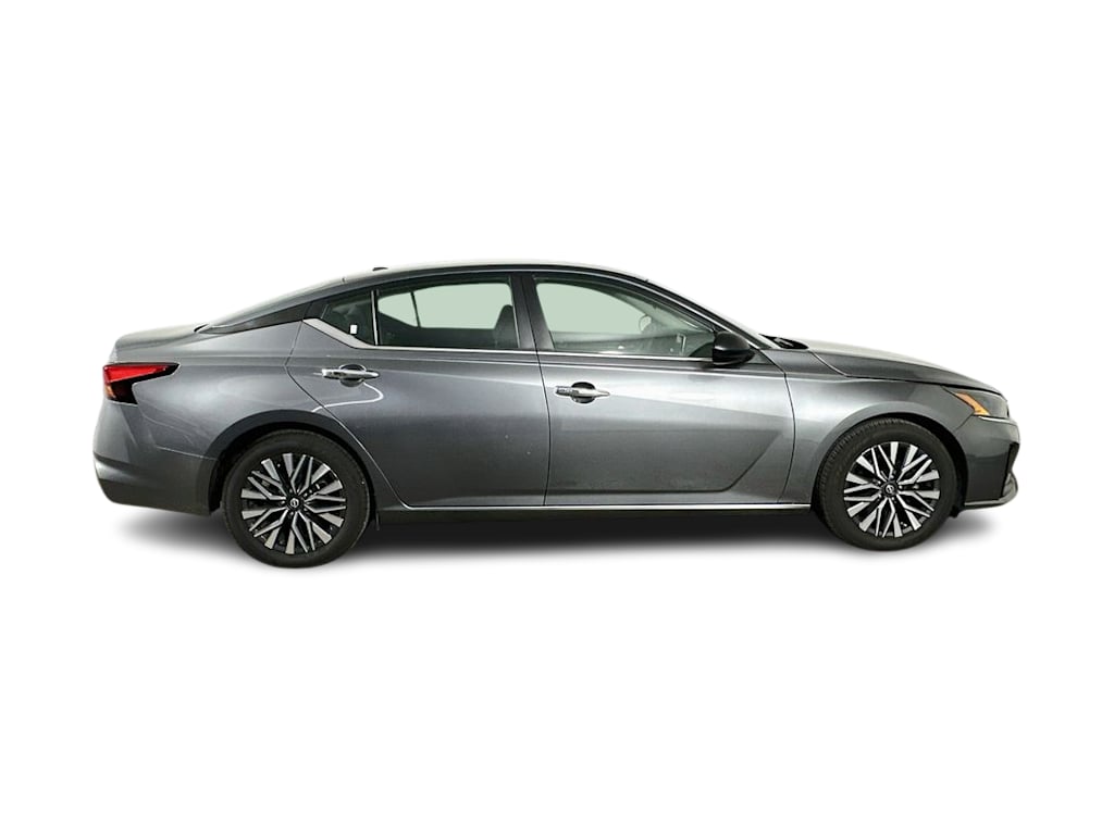 Thumbnail: 2024 Nissan Altima - 25