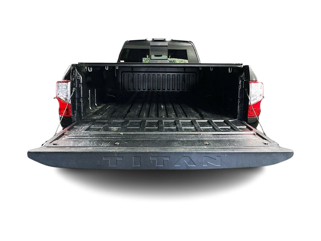 2018 Nissan Titan SV 18