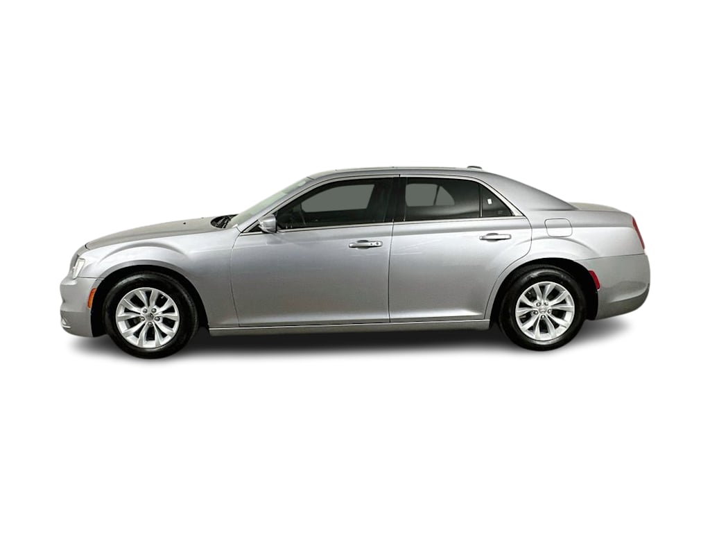 Thumbnail: 2015 Chrysler 300 - 3