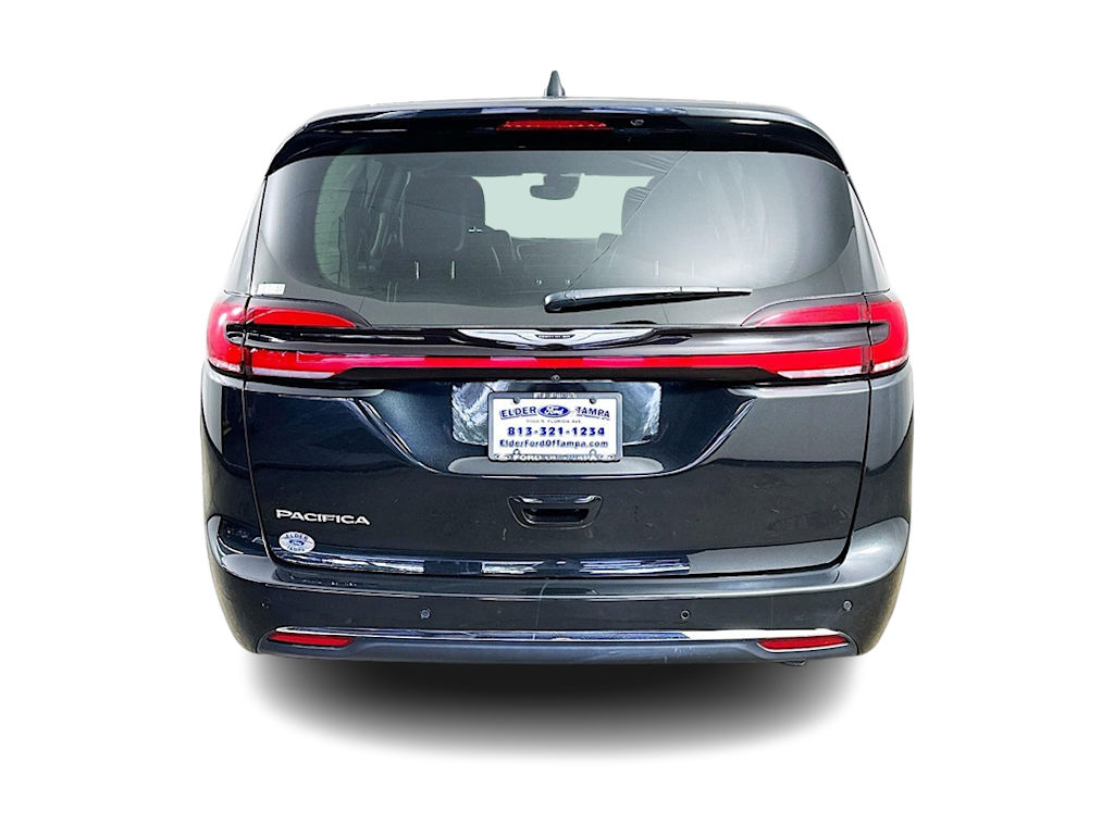 2023 Chrysler Pacifica Touring L 5