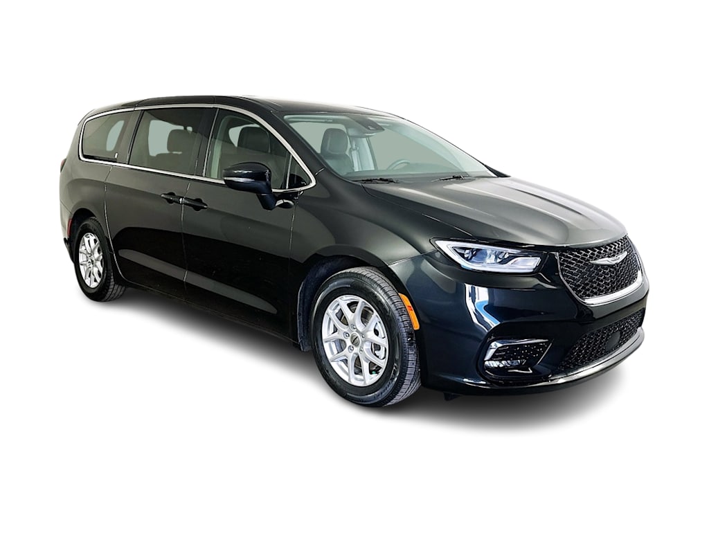 2023 Chrysler Pacifica Touring L 24