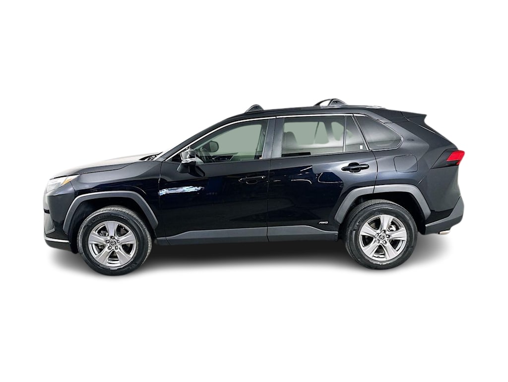 Thumbnail: 2022 Toyota RAV4 - 3