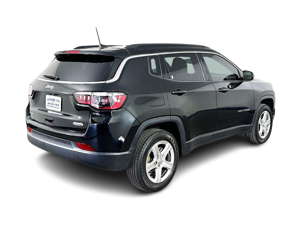 Thumbnail: 2023 Jeep Compass - 25